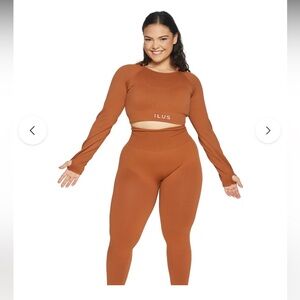 SEAMLUX™ Intensify Leggings + Long Sleeve Set – Medium (Bottom) / Small (Top)